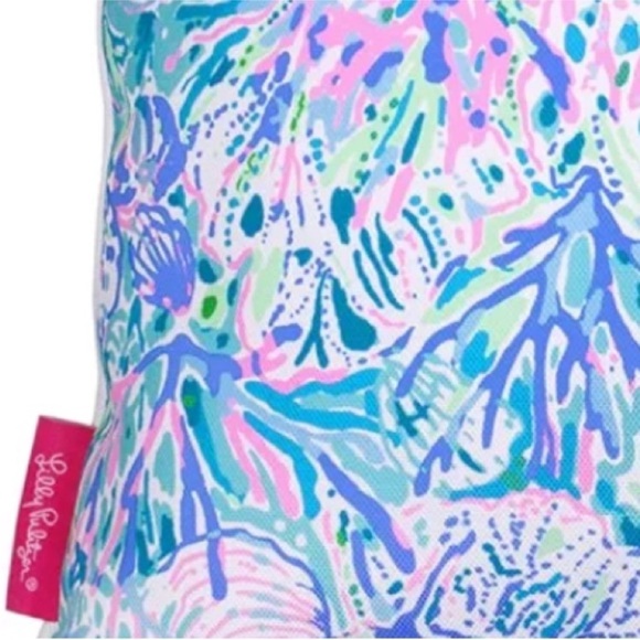 Lilly P. Reversible Pillow! - Picture 4 of 5
